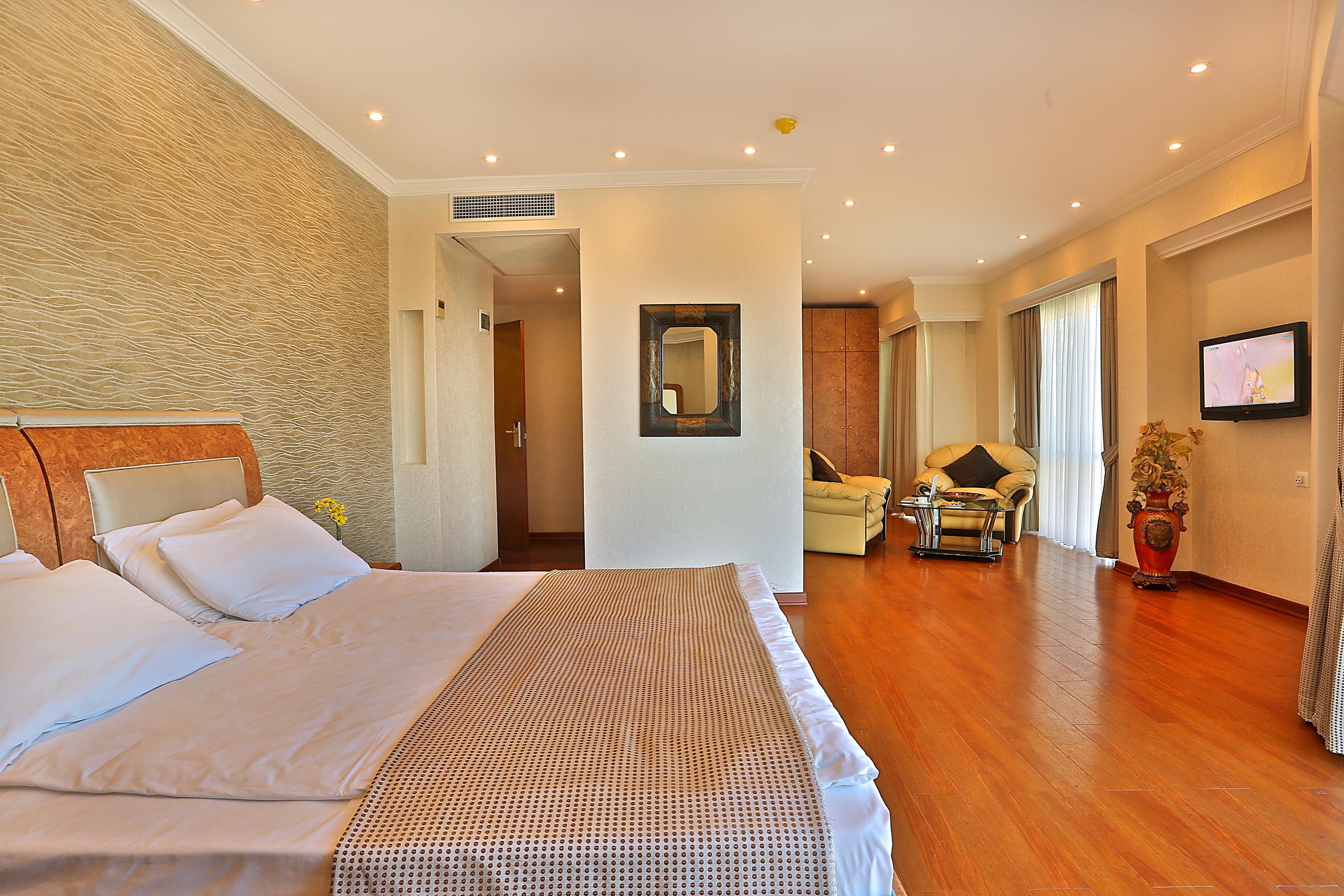 Grand Madrid Hotel Istanbul Bagian luar foto