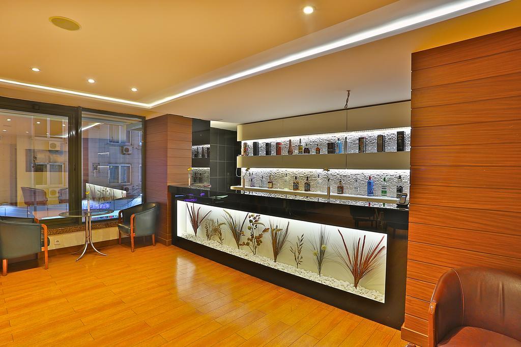 Grand Madrid Hotel Istanbul Bagian luar foto