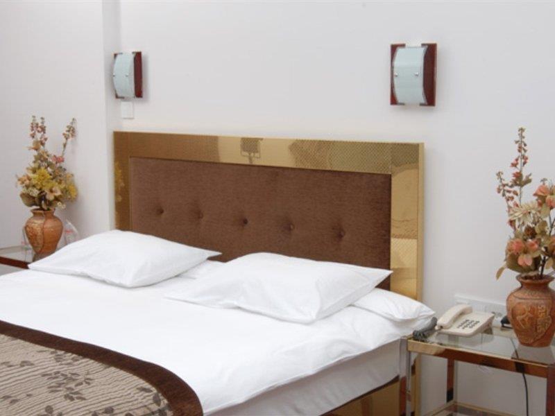 Grand Madrid Hotel Istanbul Bagian luar foto